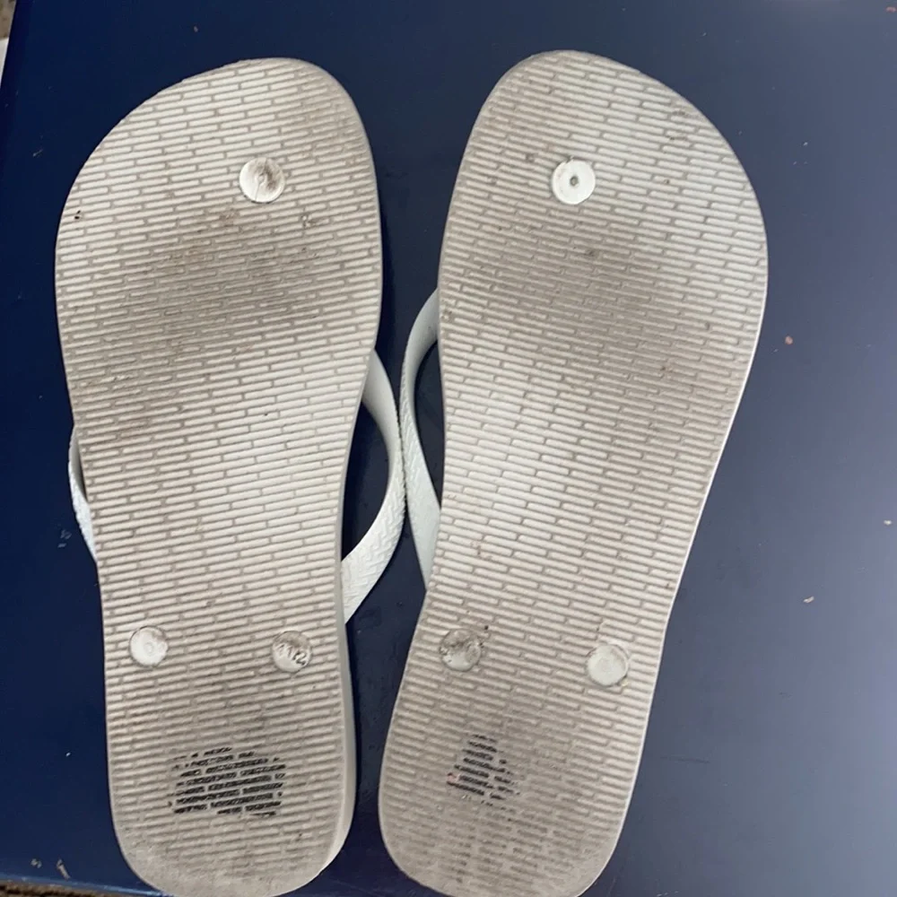 Havianas Simpsons size 11/12 - Picture 2 of 2
